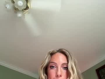 Cam for pusselaine