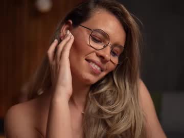 Cam for brandywhite
