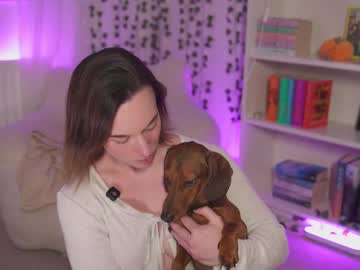 Cam for emily_fox_official