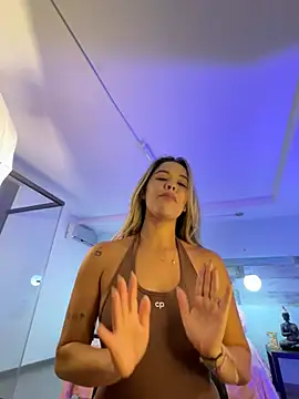 Stripchat Sex Cam for Emilia_Bakerr