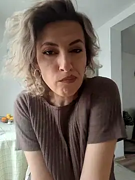 Stripchat Sex Cam for EllaRossier