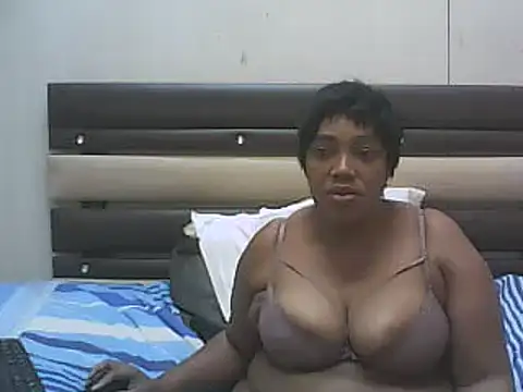 Stripchat Sex Cam for SexxyKiara