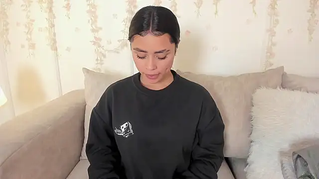 Stripchat Sex Cam for meli_ortiz_