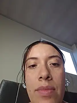 Stripchat Sex Cam for valery_mora