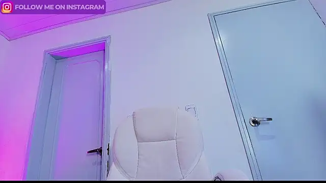 Stripchat Sex Cam for Emma_monserrat