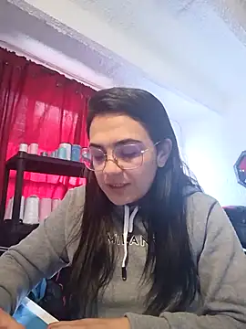 Stripchat Sex Cam for Emily__Russo_