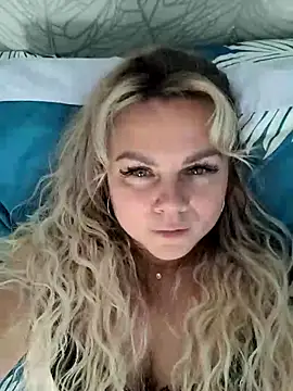 Stripchat Sex Cam for candy_queeen