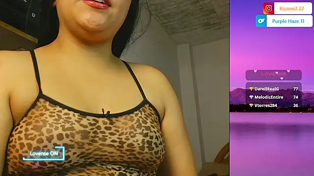 Stripchat Sex Cam for PurpleHaze17