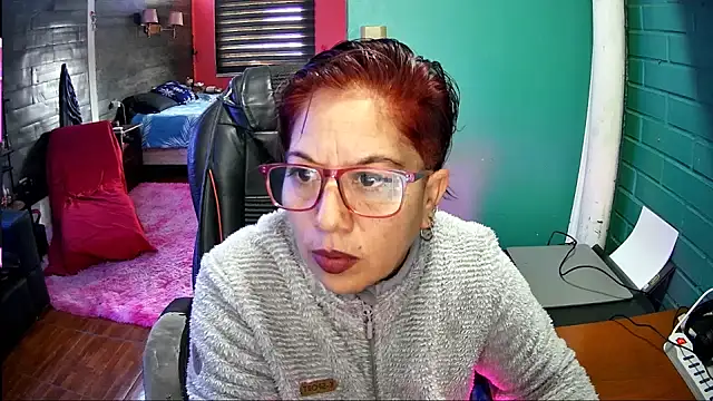 Stripchat Sex Cam for TRISH_MILF