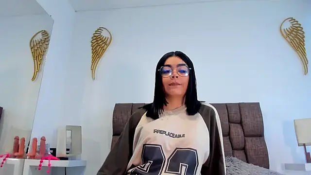 Stripchat Sex Cam for sofyy_honey