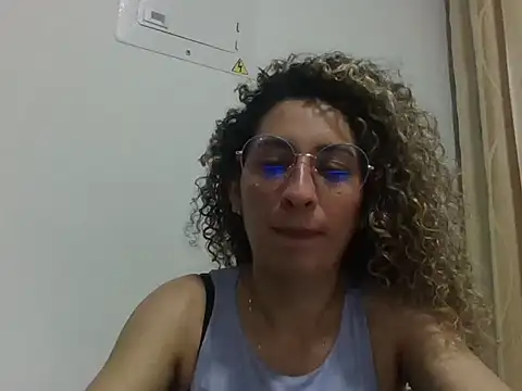 Stripchat Sex Cam for kenna_fox-