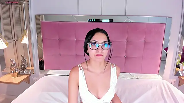 Stripchat Sex Cam for CharloteSmitt