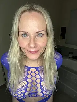 Stripchat Sex Cam for Sexual_Lovable_Doll