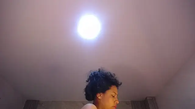 Stripchat Sex Cam for zhara_rose_s