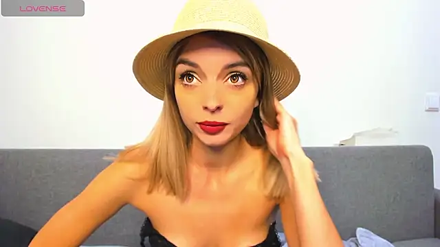 Stripchat Sex Cam for _ellen_meow_