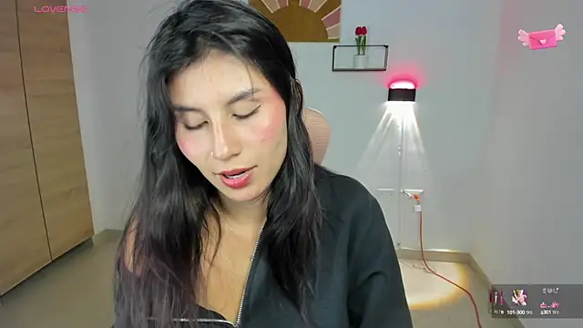 Stripchat Sex Cam for emily_villamil