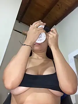 Stripchat Sex Cam for anny_vittar