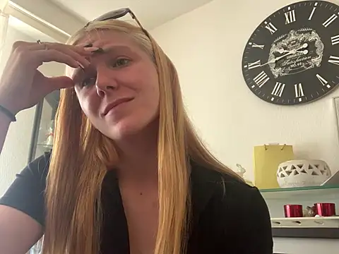 Stripchat Sex Cam for Lovleytitts