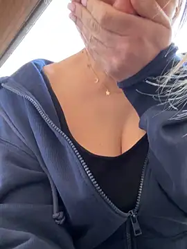 Stripchat Sex Cam for ladywithbigass