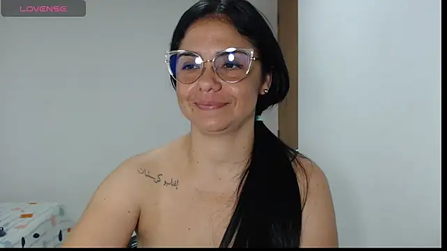 Stripchat Sex Cam for selena_ferri