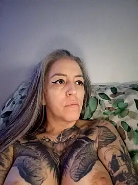 Stripchat Sex Cam for vamporasuccubus19777