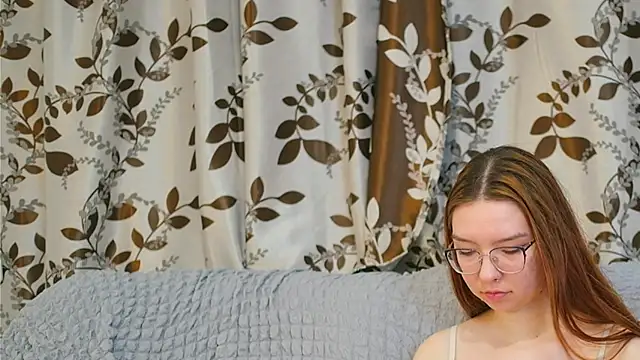 Stripchat Sex Cam for RedPragueQueen