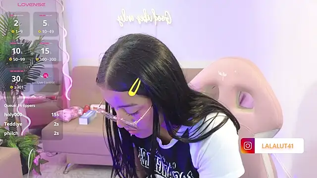 Stripchat Sex Cam for Lalalutsy_tay