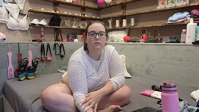 Stripchat Sex Cam for Kimberly-Caprice
