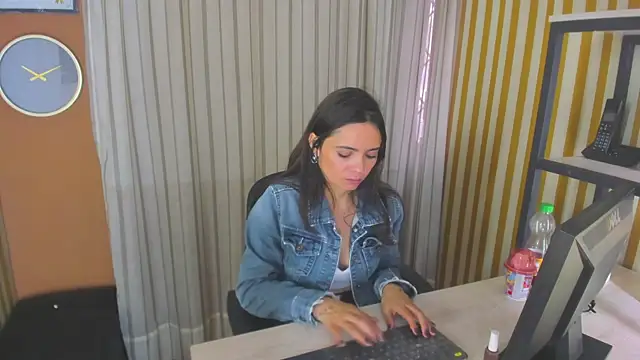 Stripchat Sex Cam for Cami_Konor
