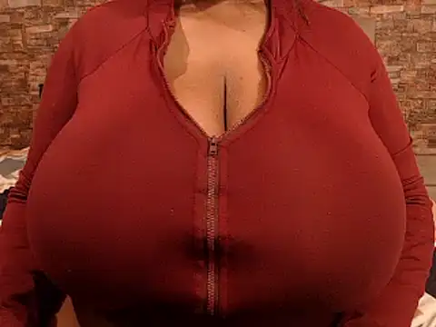 Stripchat Sex Cam for BigAssTitt