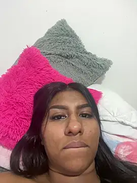 Stripchat Sex Cam for Emmily_Vargas