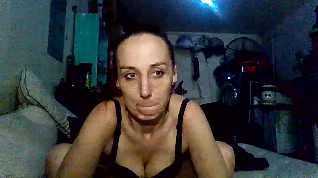Stripchat Sex Cam for Bratty_goodgurl6969