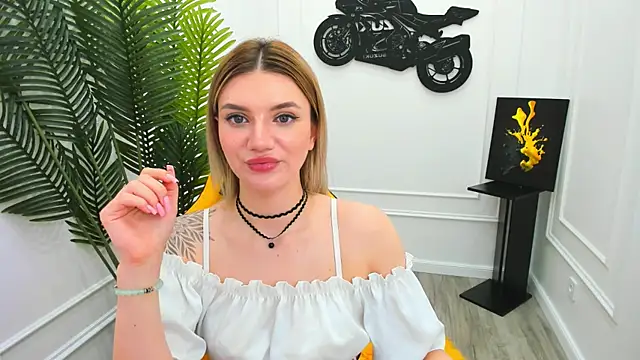 Stripchat Sex Cam for SelenaeMoore
