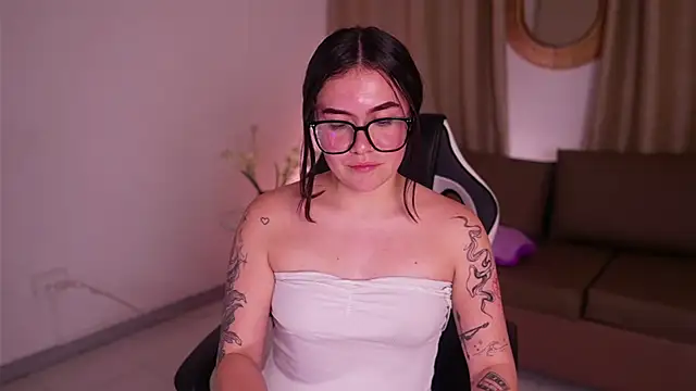 Stripchat Sex Cam for EmmaGrayson