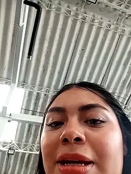 Stripchat Sex Cam for Dani03_sex
