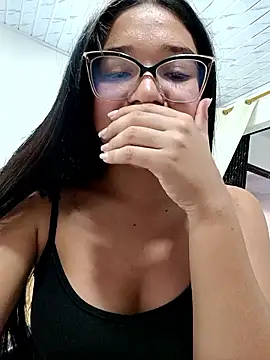 Stripchat Sex Cam for -VICKKY