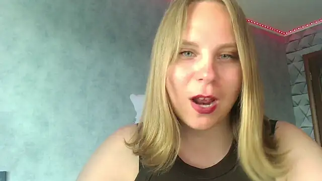 Stripchat Sex Cam for Thalia__Star