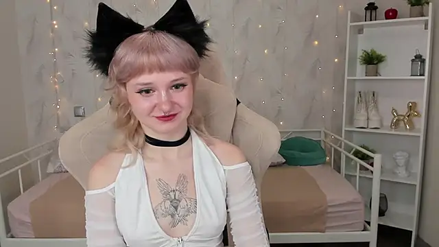 Stripchat Sex Cam for Tori_Cutie