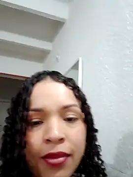 Stripchat Sex Cam for Yasmin777_
