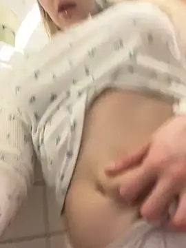 Stripchat Sex Cam for softlyblessed