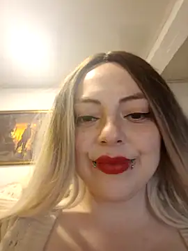 Stripchat Sex Cam for madelaine-