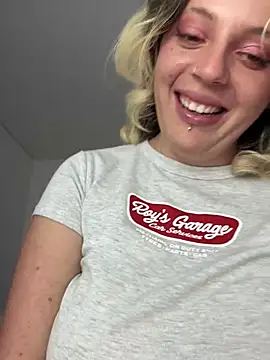 Stripchat Sex Cam for Enyeld_ruru