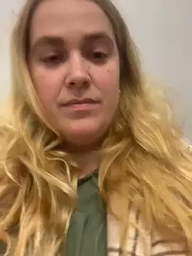 Stripchat Sex Cam for GracieMoon