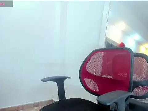 Stripchat Sex Cam for KaryGarcia1