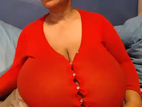 Stripchat Sex Cam for CUTEFIRMMELONSS