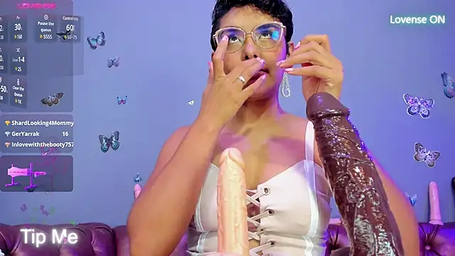 Stripchat Sex Cam for Kaira_mosse