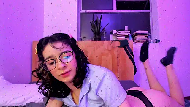 Stripchat Sex Cam for _Lunnaa_