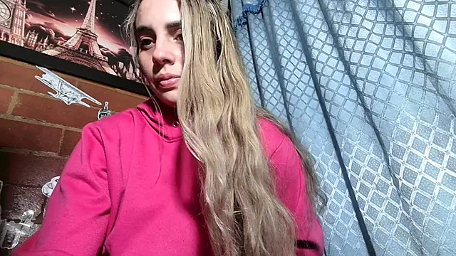 Stripchat Sex Cam for ValeriaLacrozee