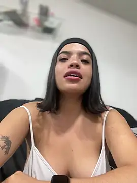Stripchat Sex Cam for JuanitaMore01