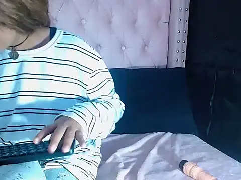 Stripchat Sex Cam for Sherry_Blue
